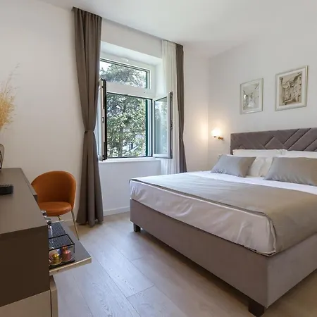 Park Luxury בית הארחה ספליט