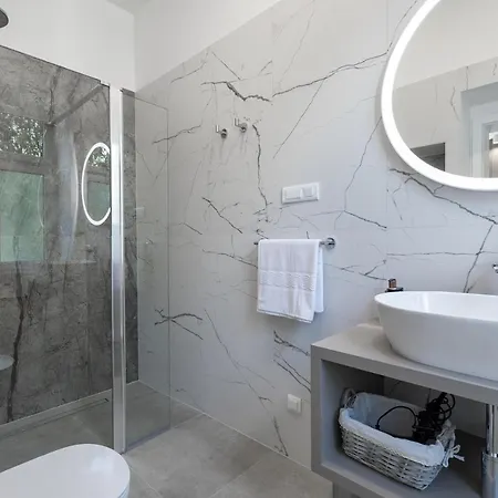 Green Park Luxury Rooms