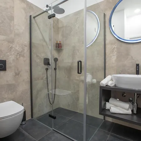 Gostinjska kuća Green Park Luxury Rooms 4*