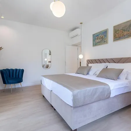 Guest house Green Park Luxury Rooms 4*