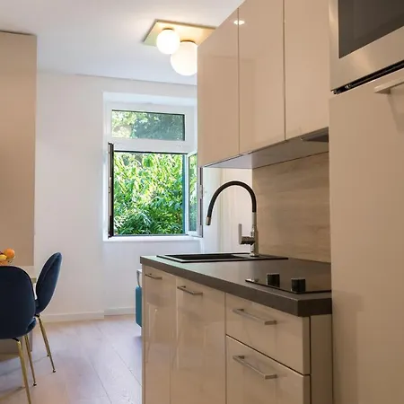 Green Park Luxury Rooms 4* Split