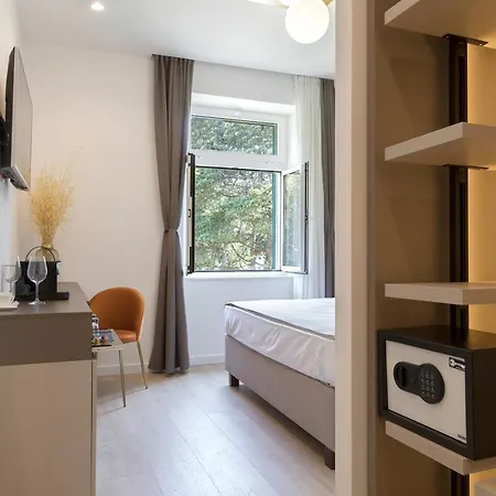 Green Park Luxury Rooms Guest house Split
